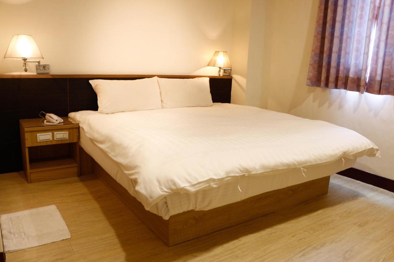 D.Y. Hotel Taichung Eksteriør bilde